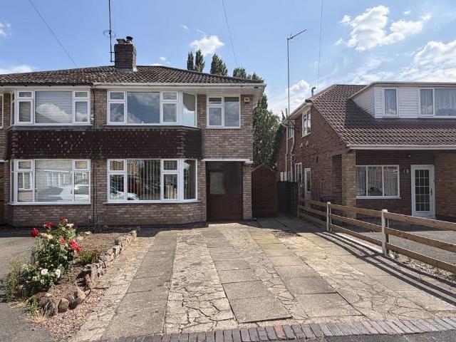 3 bedroom semi detached house for sale