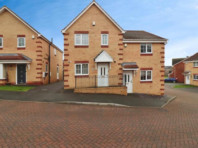 3 bedroom semi detached house for sale