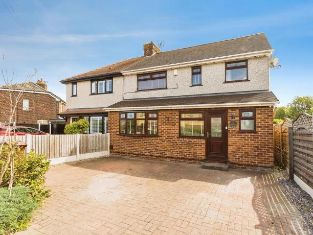 3 bedroom semi detached house for sale