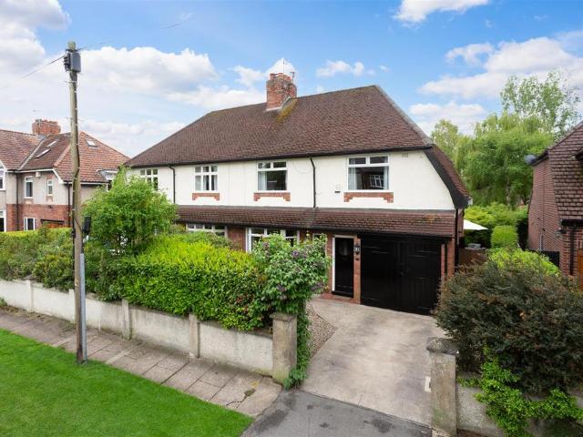 3 bedroom semi detached house for sale