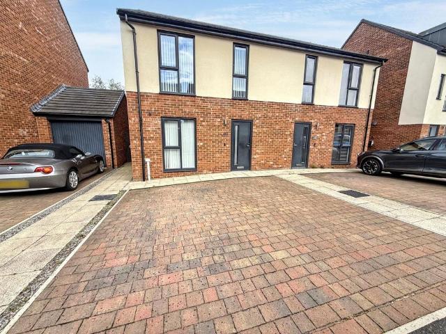 3 bedroom semi detached house for sale