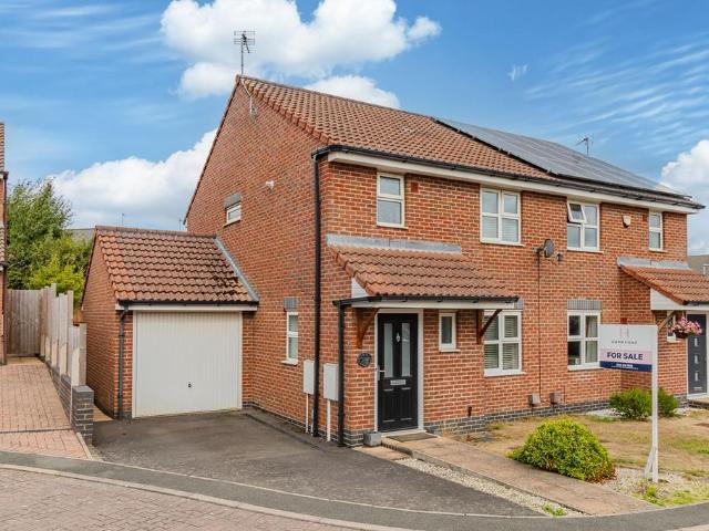 3 bedroom semi detached house for sale
