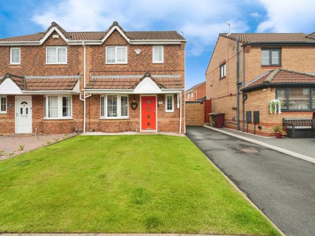 3 bedroom semi detached house for sale