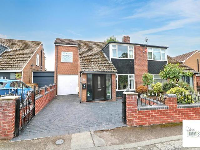3 bedroom semi detached house for sale