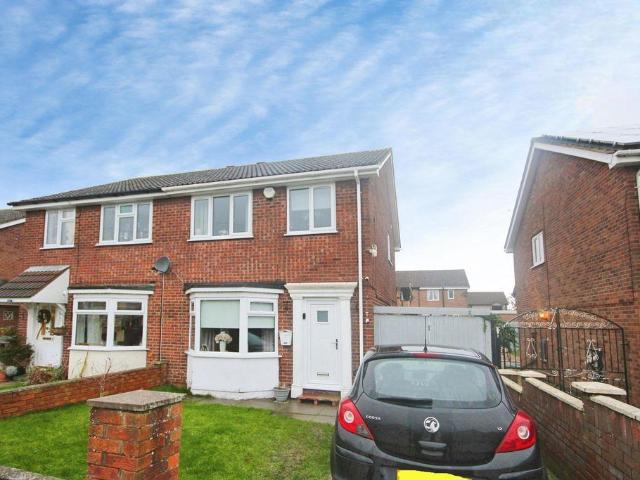 3 bedroom semi detached house for sale