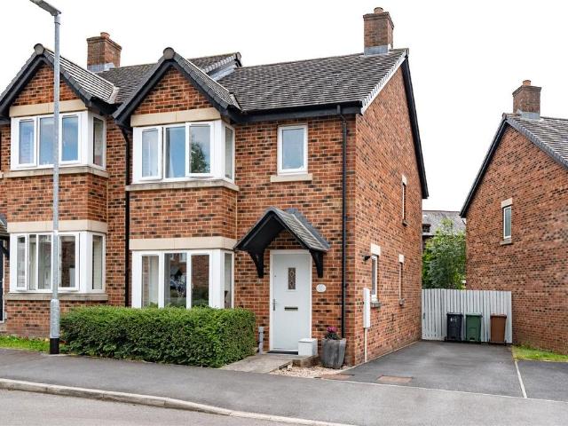 3 bedroom semi detached house for sale