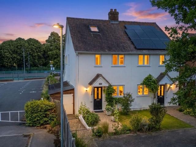 3 bedroom semi detached house for sale