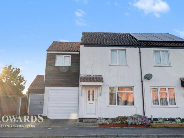 3 bedroom semi detached house for sale