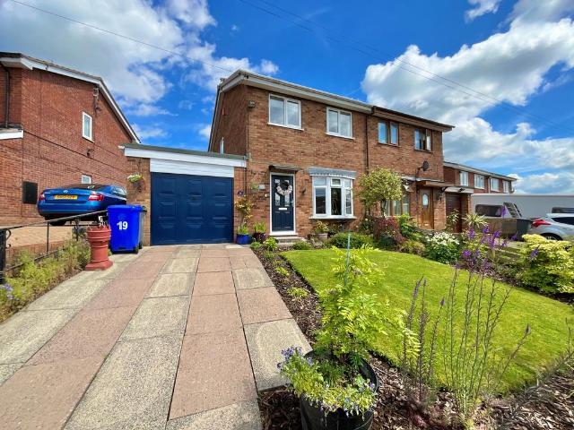 3 bedroom semi detached house for sale