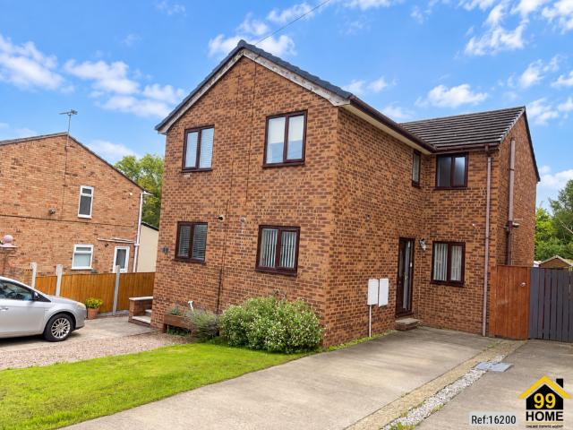 3 bedroom semi detached house for sale