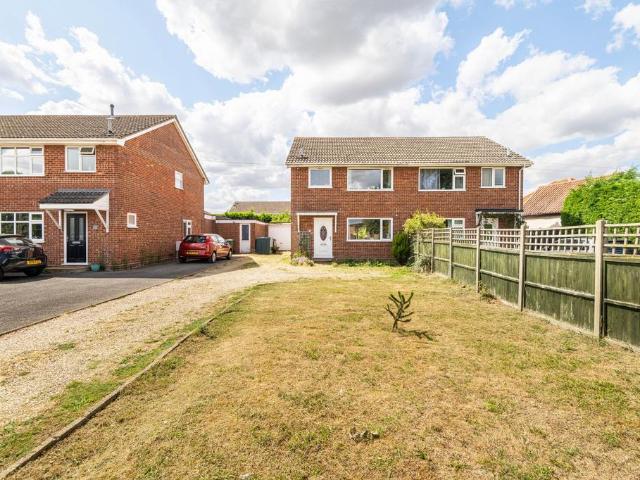 3 bedroom semi detached house for sale