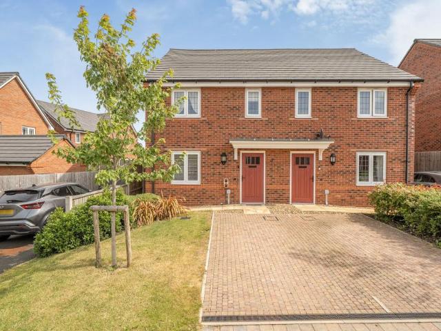 3 bedroom semi detached house for sale
