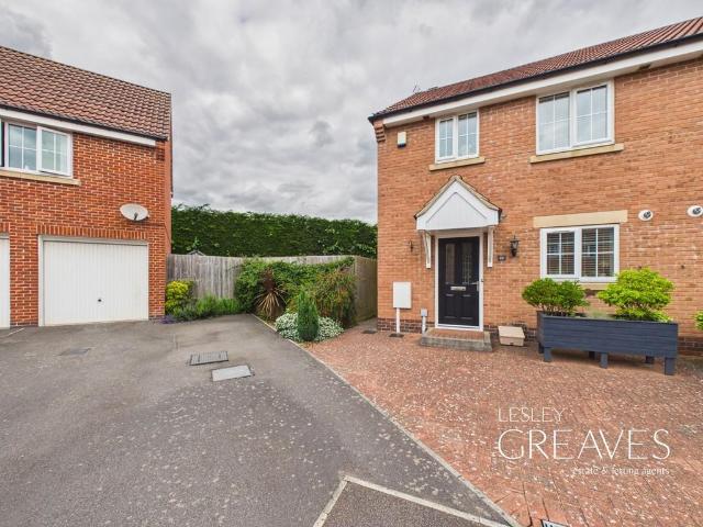 3 bedroom semi detached house for sale