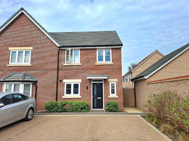 3 bedroom semi detached house for sale