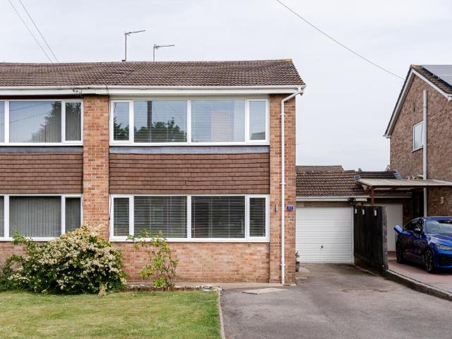 3 bedroom semi detached house for sale