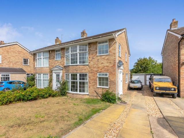 3 bedroom semi detached house for sale