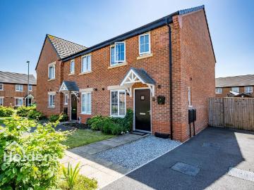 3 bedroom semi detached house for sale