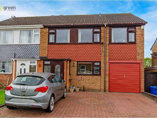 3 bedroom semi detached house for sale