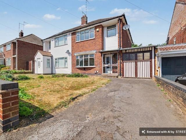 3 bedroom semi detached house for sale