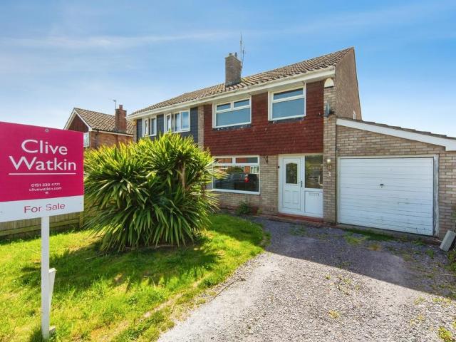 3 bedroom semi detached house for sale