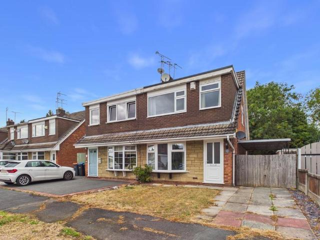 3 bedroom semi detached house for sale