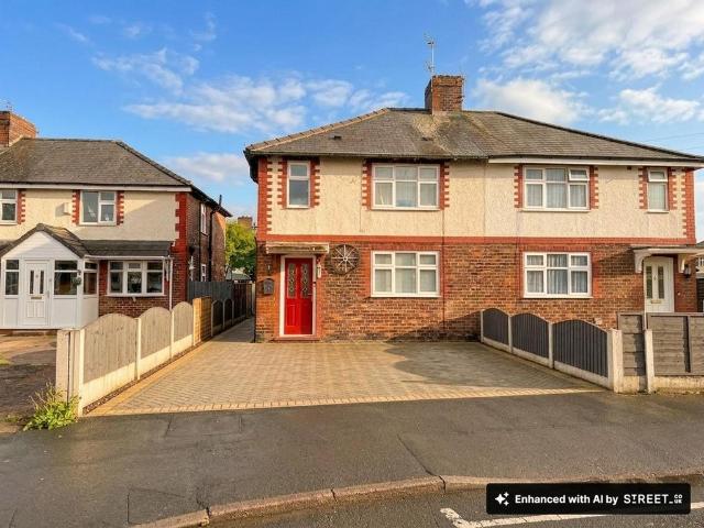 3 bedroom semi detached house for sale