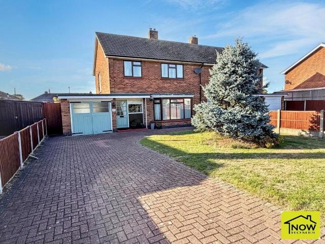 3 bedroom semi detached house for sale