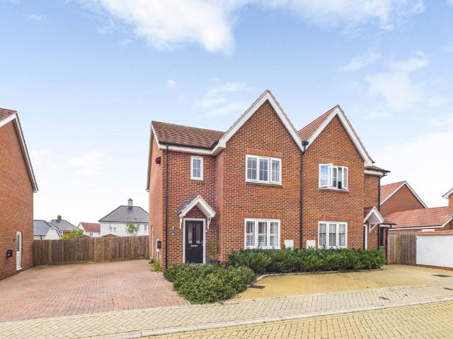 3 bedroom semi detached house for sale