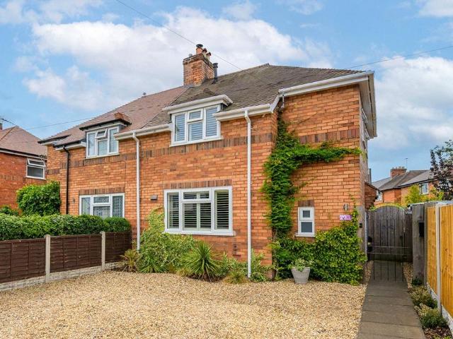 3 bedroom semi detached house for sale