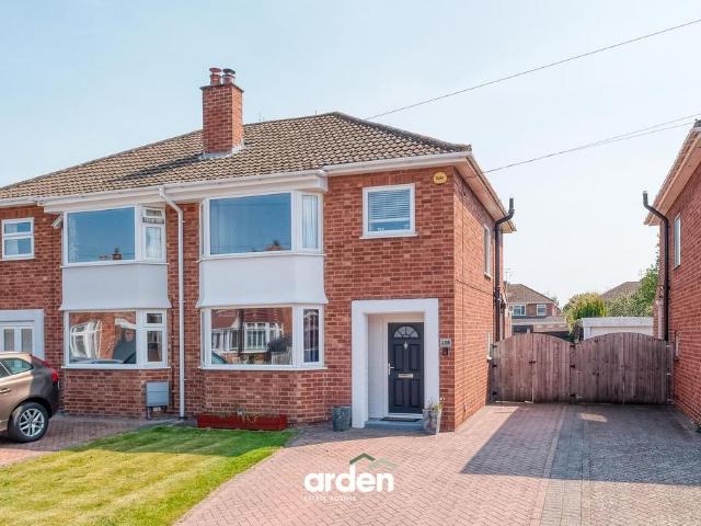 3 bedroom semi detached house for sale