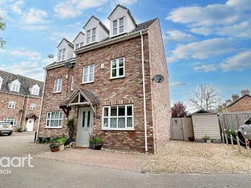 3 bedroom semi detached house for sale