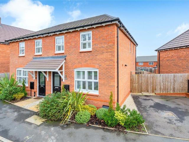 3 bedroom semi detached house for sale