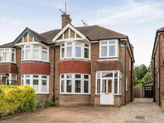 3 bedroom semi detached house for sale