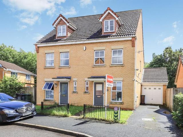 3 bedroom semi detached house for sale