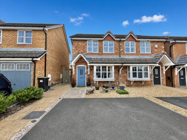 3 bedroom semi detached house for sale