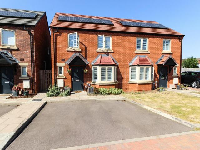 3 bedroom semi detached house for sale