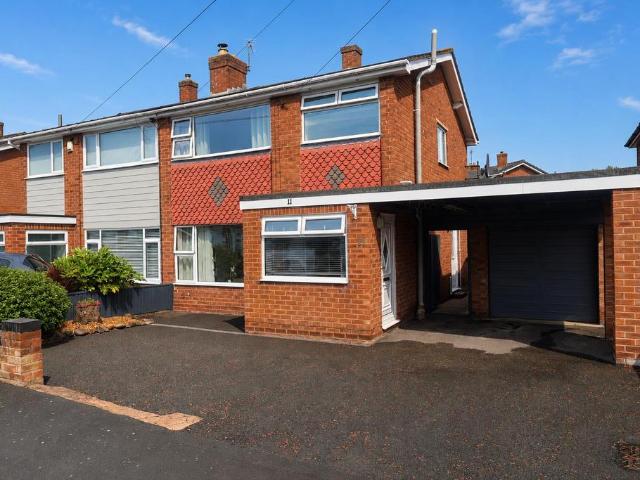 3 bedroom semi detached house for sale