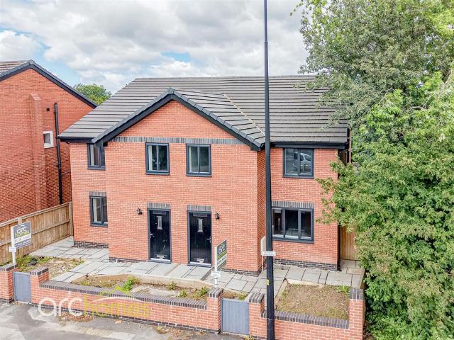 3 bedroom semi detached house for sale