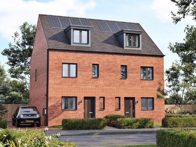 3 bedroom semi detached house for sale