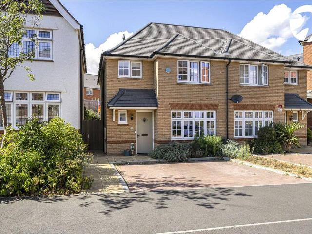 3 bedroom semi detached house for sale