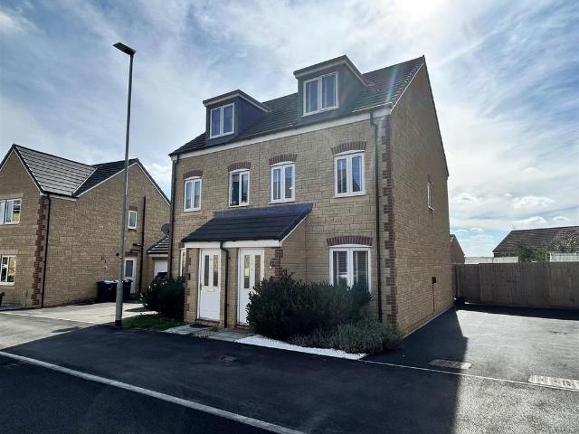 3 bedroom semi detached house for sale