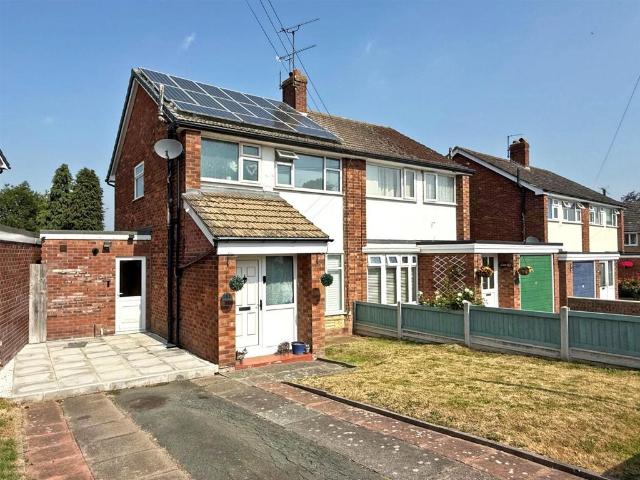 3 bedroom semi detached house for sale