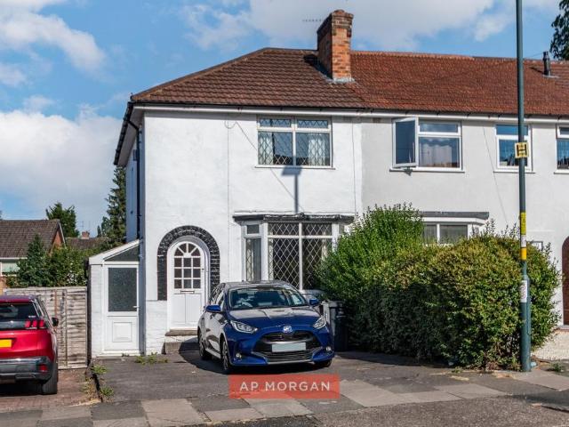 3 bedroom semi detached house for sale