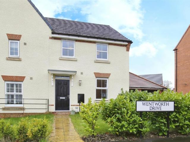 3 bedroom semi detached house for sale