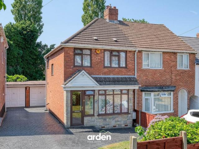3 bedroom semi detached house for sale