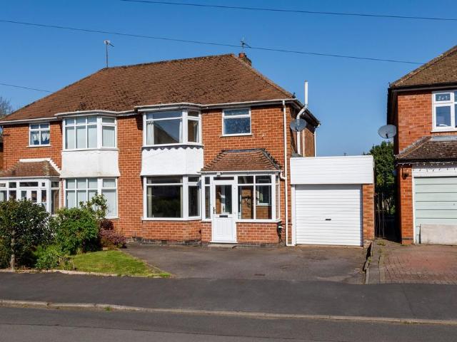 3 bedroom semi detached house for sale