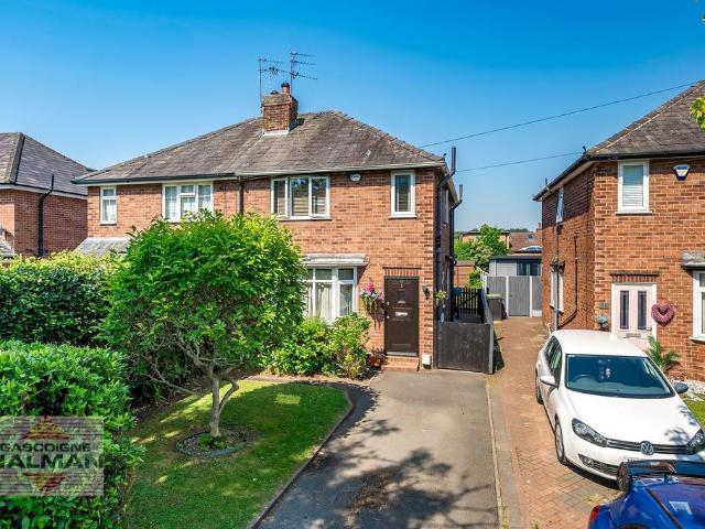 3 bedroom semi detached house for sale