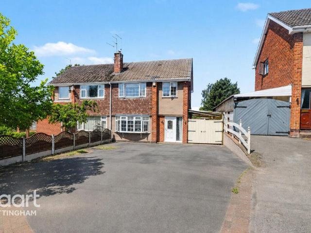 3 bedroom semi detached house for sale