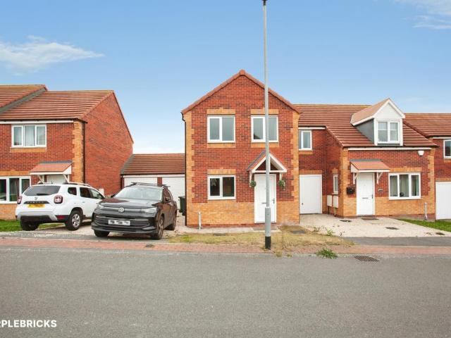 3 bedroom semi detached house for sale
