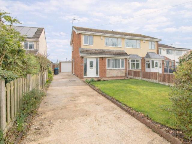 3 bedroom semi detached house for sale